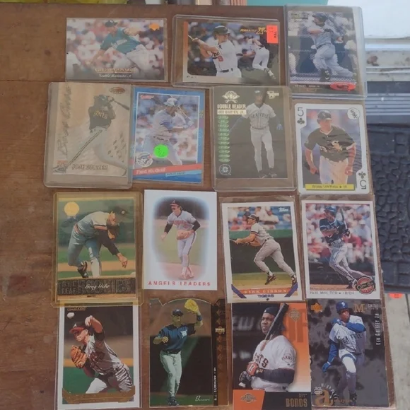 Baseball Trading Card Collection - Picture 1 of 5